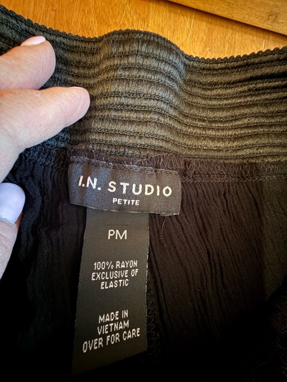 I.N. Studio Petite Medium (PM) Black Wide-Leg Cropped Pants | 100% Rayon